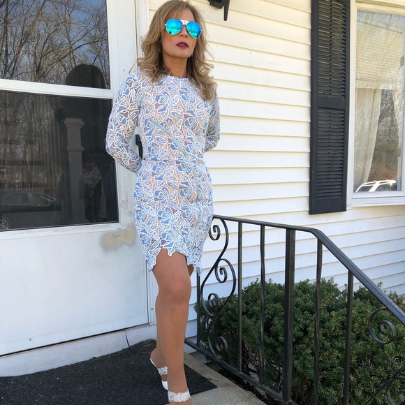 Dress - Picture 1 of 4